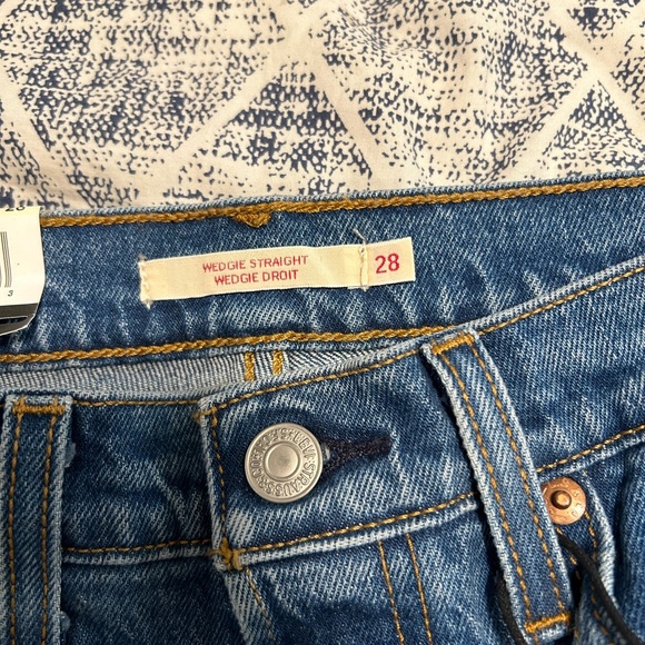 Levi’s Wedgie Straight jeans - Picture 2 of 3